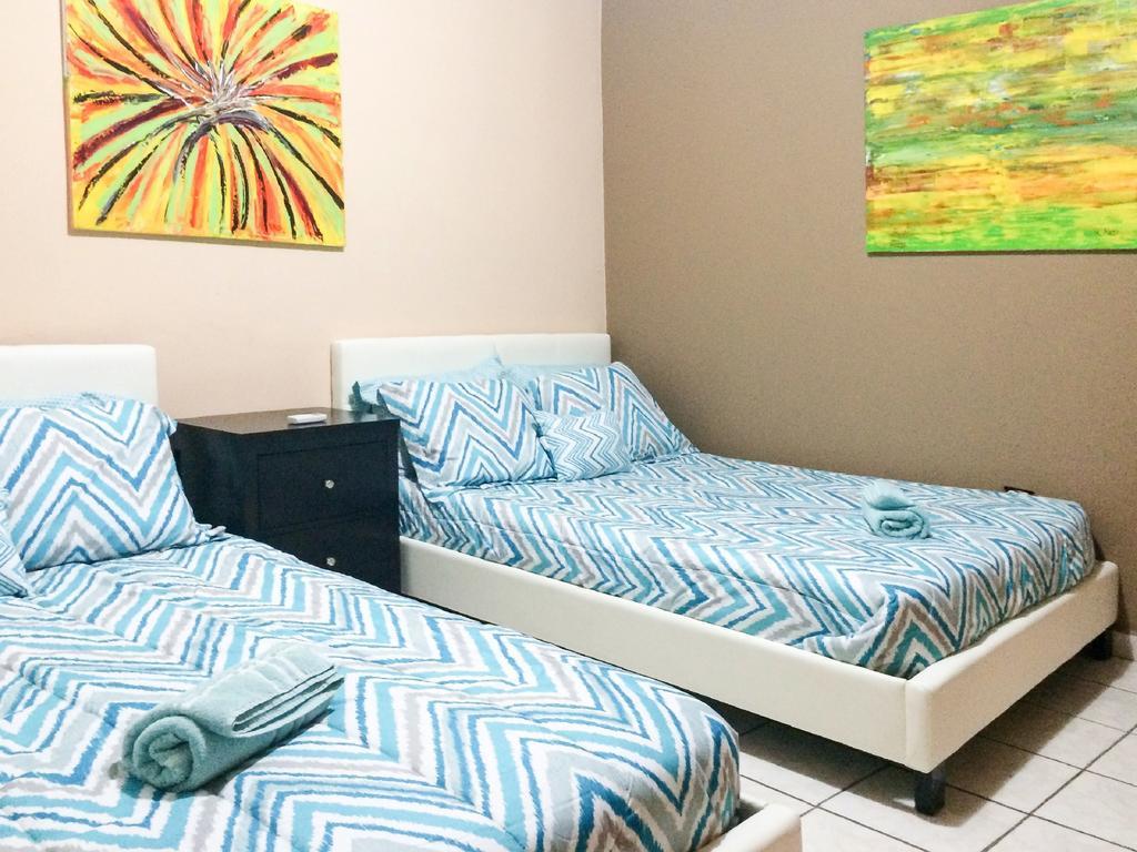 Coastal Express Inn & Suites #1 At 681 Ocean Drive Islote Стая снимка